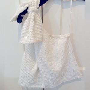 CLUB MONACO Gorgeous one shoulder top